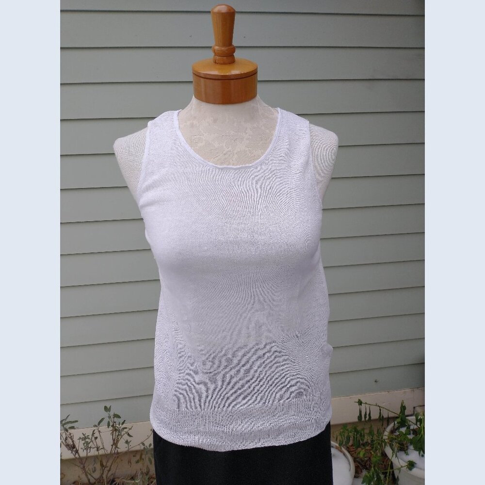 Tank top: white linen. Extra small - by DKNY